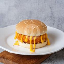 Cheesy Chicken Burger