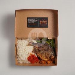 Nasi Rames Ikan Bawal