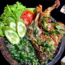 Ayam Penyet Sambalado Ijo, Big