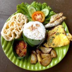 Nasi Liwet Telor Dadar   Jengkol Goreng