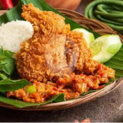 Nasi Sayap Ayam Crispy