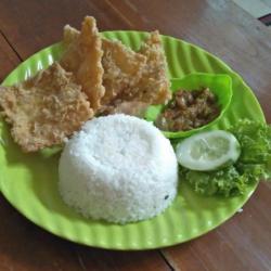 Nasi Telur Geprek.