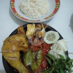 Nasi Ayam Penyetan Sedang