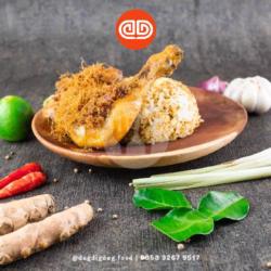 Ayam Serundeng, Nasi Oncom, Tahu/tempe, Sambal (pbk)