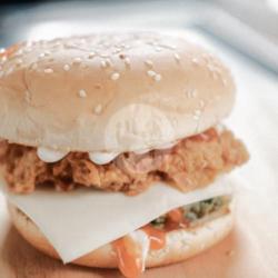 Chicken Crispy Cheese Burger