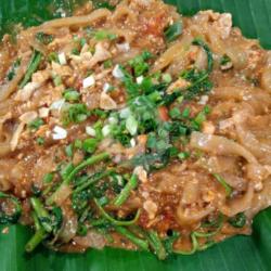 Kwetiaw Kangkung Belacan Telur