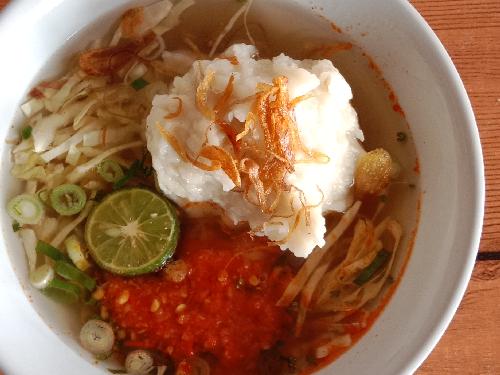 Bakso Ikan Tenggiri Khas Malingping, Sebrang Matrial Tembaga Jaya