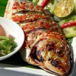 Nasi Ikan Selar Bakar