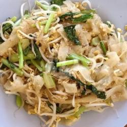 Kwetiaw Goreng Telor