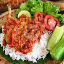 Ayam Geprek (besar)   Nasi