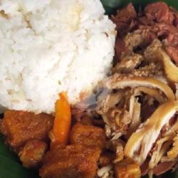 Nasi Gudeg Koyor Ayam Suwir