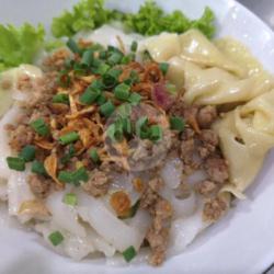 Kwee Tiaw Pangsit