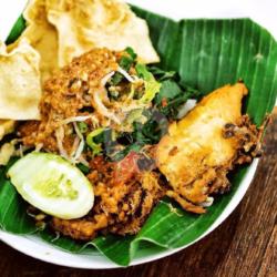 Pecel Madiun   Ayam Komplit!