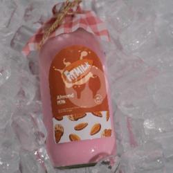Sakura Almond Milk 500ml