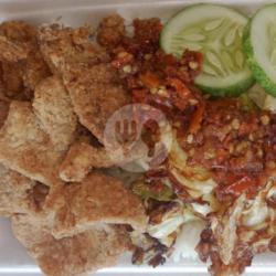 Nasi Kulit Ayam   Es Teh Manis