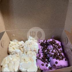 Pispas Taro Chocochip Dan Vanilla Almond