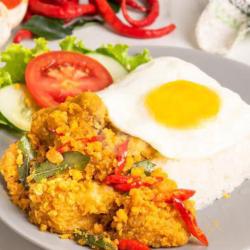 Nasi Ayam Salted Egg