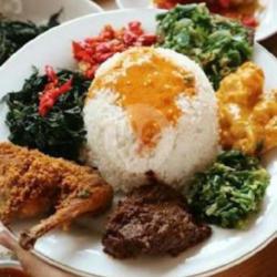 Paket Lauk Rendang,ayam Goreng Nasi