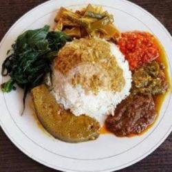 Nasi Ati Sapi Gulai Sayur Sambel