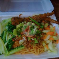 Mie Ayam Goreng Ceker