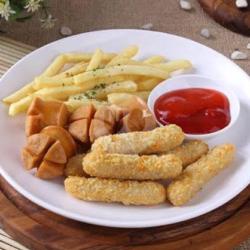 Bento Platter Snack Kentang Katsu Sosis Nugget Es Teh