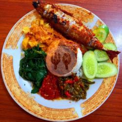 Nasi Ikan Kembung Bakar