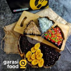 Terang Bulan Coklat, Oreo, Ketan Hitam, Kacang, Selai Nanas, Selai Melon Susu