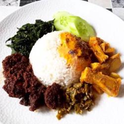 Nasi Rendang Telur Dadar Perkedel