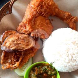 Nasi Ayam Penyet Level Pedas