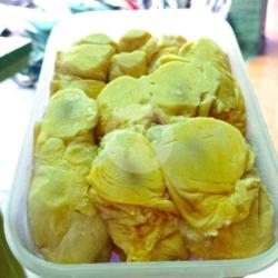 Durian Medan Kupas