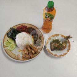 Nasi Ayam Balado Ijo