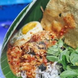 Nasi Pecel Lauk Telur