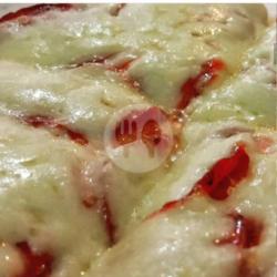 Peperoni Pizza Small