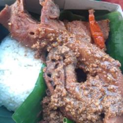 Nasi Gudeg Krecek Kepala Ayam