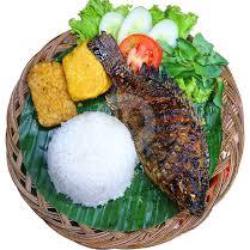 Paket Ikan Mas Bakar Tahu Tempe Sambal Kecap