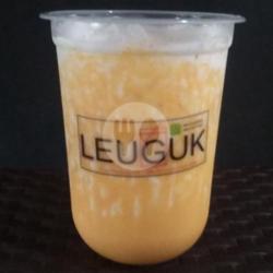 Fresh Milk Mango Crumble