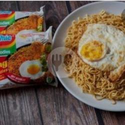 Mie Goreng (indomie)