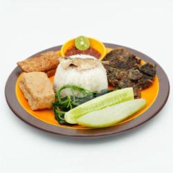 Nasi Tempong Paru Sapi Goreng