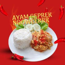 Ayam Geprek   Nasi (lunch Box)