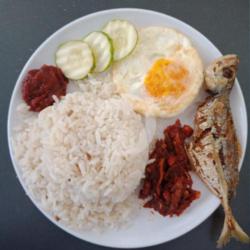 Nasi Lemak Ikan