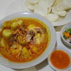 Lontong Gule Sapi