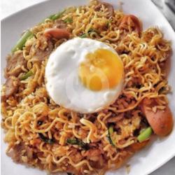 Indomie Goreng Special (telur, Sosis)
