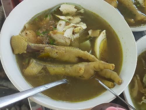 Soto Ayam Bu Dinda, Lapangan Dauhwaru, Jembrana