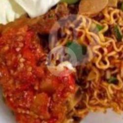 Indomie Goreng Satu   Ikan Nila Tepung Goreng