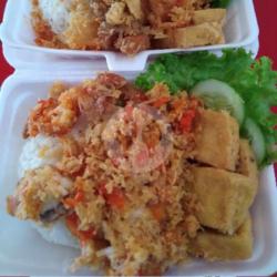 Nasi Tahu Geprek   Lalapan