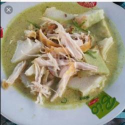 Lontong Opor Ayam Suwir