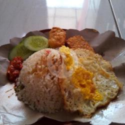 Nasi Liwet Telur Dadar/ceplok Sambal Tempe Tahu Sambal Spesial