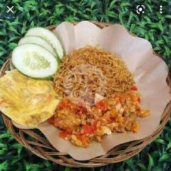 Mie Telur Ayam Geprek