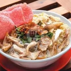 Mie Sop Kampoeng