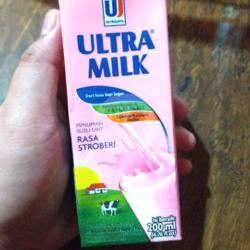 Susu Ultra Strawberry